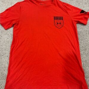 Under Armour Men's Vivid Red Short Sleeve Shirt